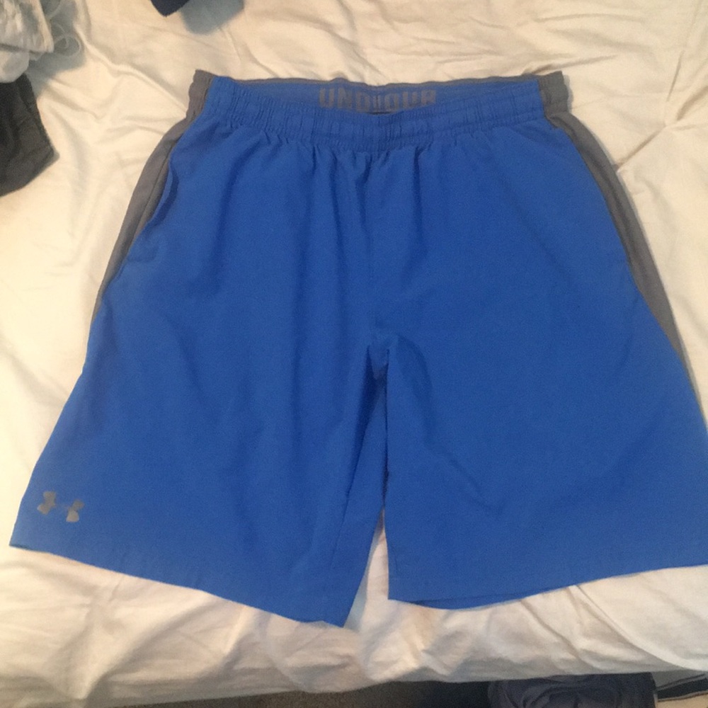 Under armor shorts with pockets